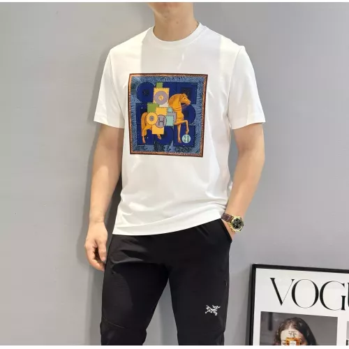 Replica Hermes T-Shirts Short Sleeved For Men #1350622 $68.00 USD for Wholesale