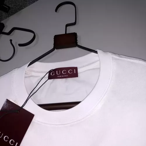 Replica Gucci T-Shirts Short Sleeved For Unisex #1350760 $42.00 USD for Wholesale
