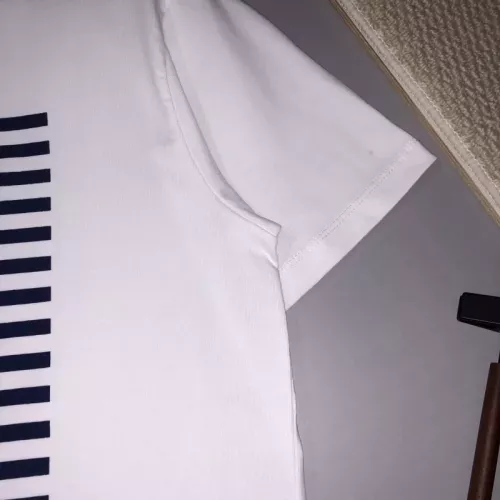 Replica Gucci T-Shirts Short Sleeved For Unisex #1350760 $42.00 USD for Wholesale