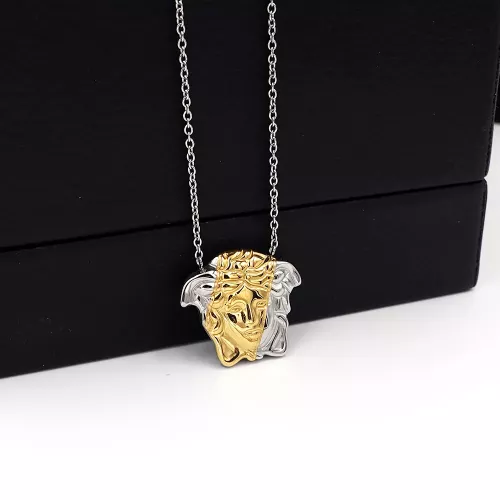 Replica Van Cleef & Arpels Necklaces #1350989 $25.00 USD for Wholesale