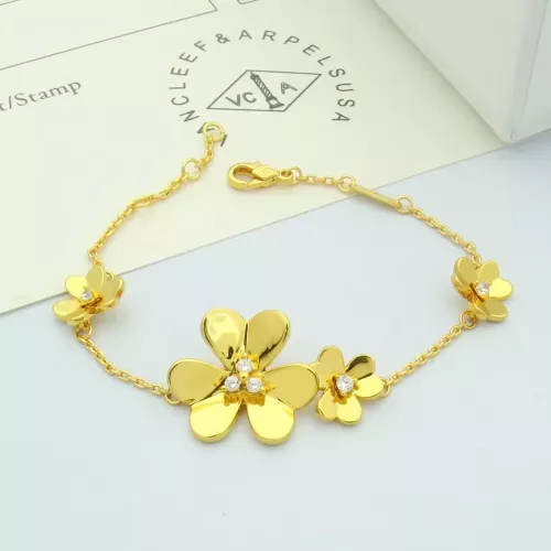 Cheap Van Cleef &amp; Arpels Bracelets For Women #1351819, $$27.00 USD On Van Cleef &amp; Arpels Bracelets