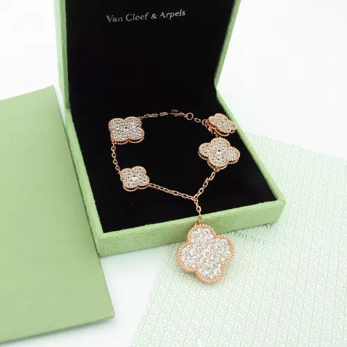 Cheap Van Cleef &amp; Arpels Bracelets For Women #1351861, $$39.00 USD On Van Cleef &amp; Arpels Bracelets