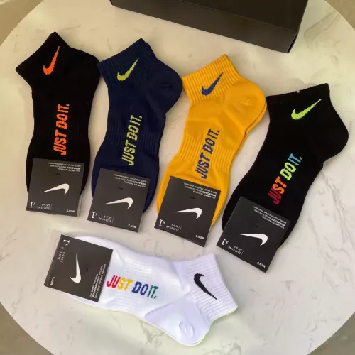 Cheap Nike Socks #1352876, $$25.00 USD On Nike Socks