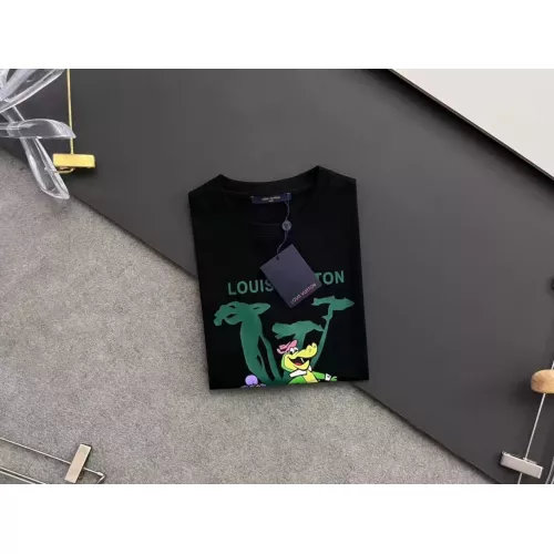 Replica Louis Vuitton LV T-Shirts Short Sleeved For Men #1354262 $40.00 USD for Wholesale