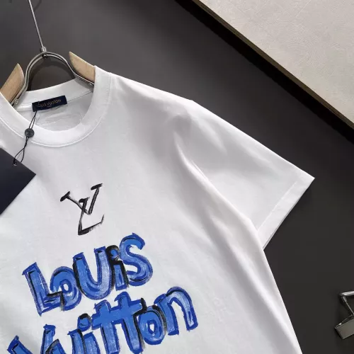 Replica Louis Vuitton LV T-Shirts Short Sleeved For Men #1354277 $40.00 USD for Wholesale