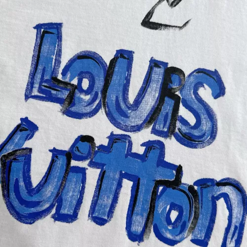 Replica Louis Vuitton LV T-Shirts Short Sleeved For Men #1354277 $40.00 USD for Wholesale