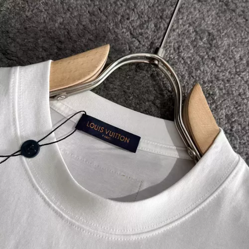 Replica Louis Vuitton LV T-Shirts Short Sleeved For Men #1354277 $40.00 USD for Wholesale