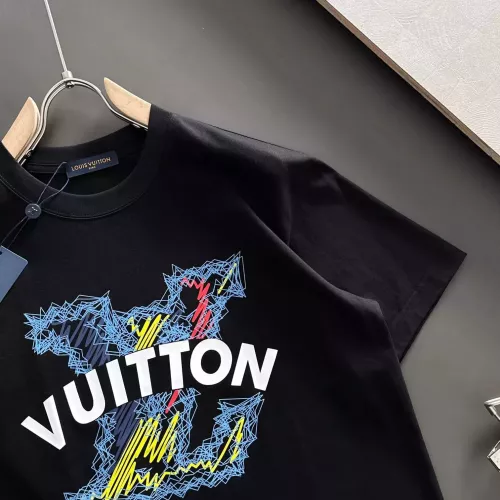 Replica Louis Vuitton LV T-Shirts Short Sleeved For Men #1354309 $40.00 USD for Wholesale