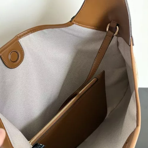 Replica Gucci AAA Quality Shoulder Bags For Women #1357034 $82.00 USD for Wholesale