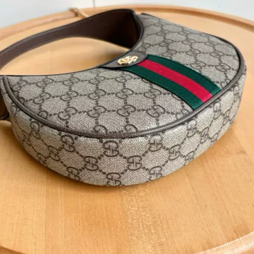 Replica Gucci AAA Quality Handbags For Women #1357210 $72.00 USD for Wholesale