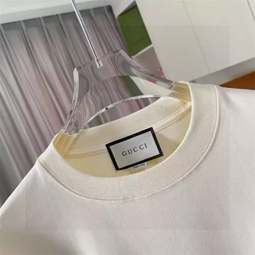 Replica Gucci T-Shirts Short Sleeved For Unisex #1358819 $42.00 USD for Wholesale