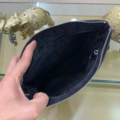 Replica Gucci AAA Man Messenger Bags #1359418 $122.00 USD for Wholesale