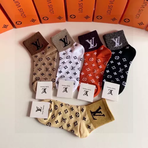 Replica Louis Vuitton LV Socks #1360303 $27.00 USD for Wholesale