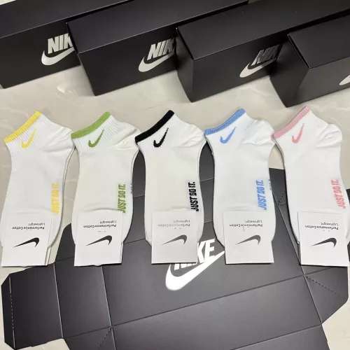 Cheap Nike Socks For Women #1360319, $$25.00 USD On Nike Socks