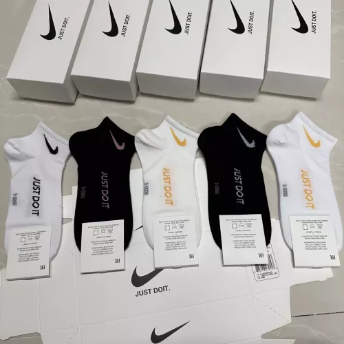 Cheap Nike Socks For Women #1360321, $$25.00 USD On Nike Socks
