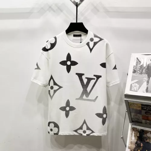 Cheap Louis Vuitton LV T-Shirts Short Sleeved For Unisex #1361892, $$40.00 USD On Louis Vuitton LV T-Shirts