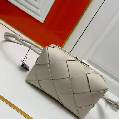 Cheap Bottega Veneta BV AAA Quality Messenger Bags For Women #1363642, $$96.00 USD On Bottega Veneta BV AAA Quality Messenger Bags
