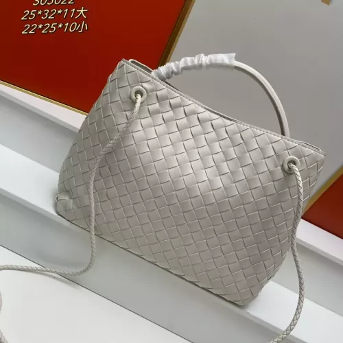 Replica Bottega Veneta BV AAA Quality Handbags For Women #1363961 $102.00 USD for Wholesale