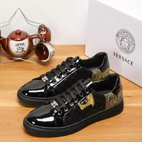 Replica Versace Casual Shoes For Men #1367311 $72.00 USD for Wholesale