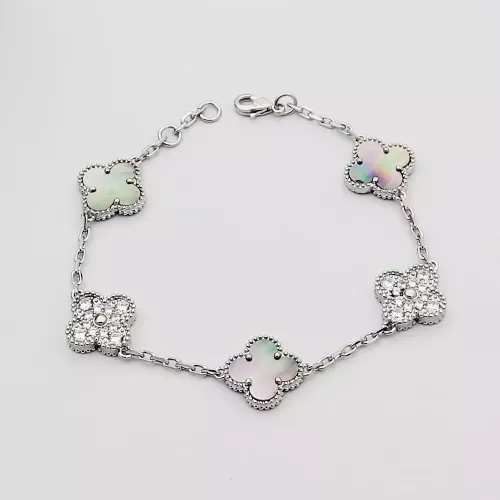 Cheap Van Cleef &amp; Arpels Bracelets For Women #1371287, $$29.00 USD On Van Cleef &amp; Arpels Bracelets