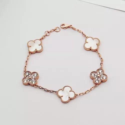 Cheap Van Cleef &amp; Arpels Bracelets For Women #1371300, $$29.00 USD On Van Cleef &amp; Arpels Bracelets