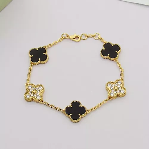 Cheap Van Cleef &amp; Arpels Bracelets For Women #1371322, $$29.00 USD On Van Cleef &amp; Arpels Bracelets