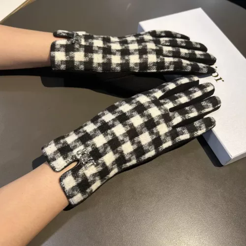 Replica Christian Dior Gloves #1372595 $34.00 USD for Wholesale