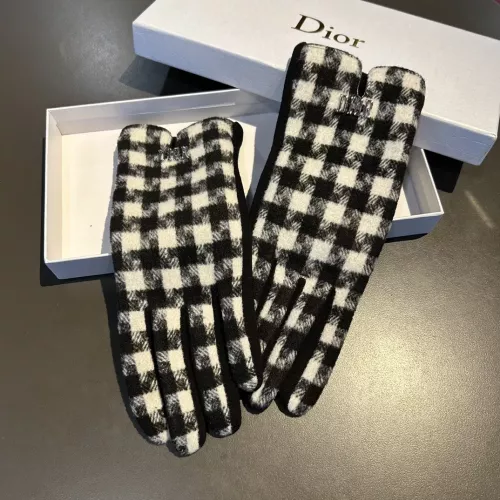 Replica Christian Dior Gloves #1372595 $34.00 USD for Wholesale
