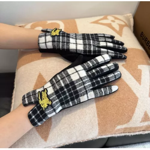 Replica Burberry Gloves #1372602 $34.00 USD for Wholesale