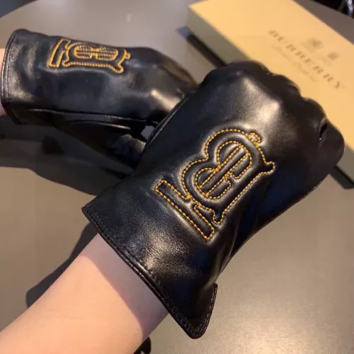 Replica Burberry Gloves For Women #1372606 $38.00 USD for Wholesale