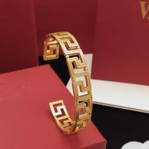 Cheap Versace Bracelets #1373093, $$32.00 USD On Versace Bracelets