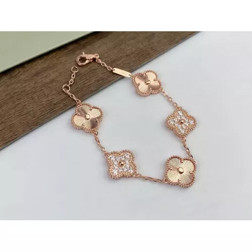 Cheap Van Cleef &amp; Arpels Bracelets For Women #1373142, $$34.00 USD On Van Cleef &amp; Arpels Bracelets