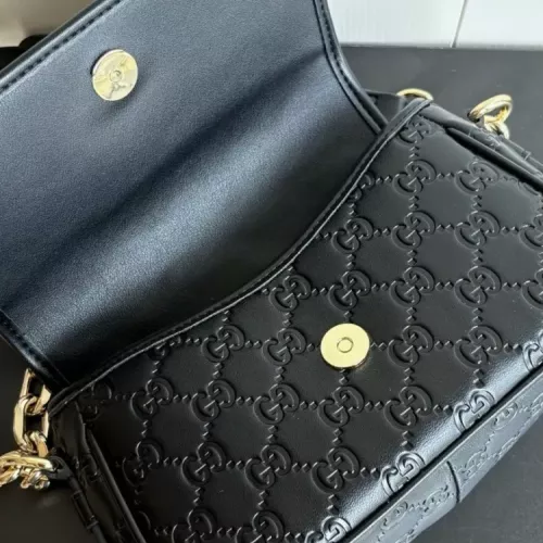 Replica Gucci AAA Quality Shoulder Bags For Women #1376289 $92.00 USD for Wholesale