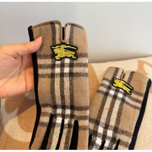 Replica Burberry Gloves #1379064 $36.00 USD for Wholesale