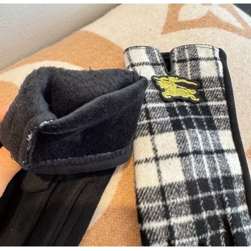 Replica Burberry Gloves #1379066 $36.00 USD for Wholesale