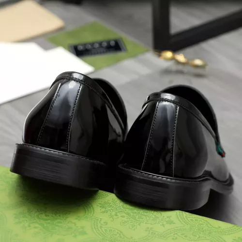 Replica Gucci Oxfords Shoes For Men #1380613 $96.00 USD for Wholesale