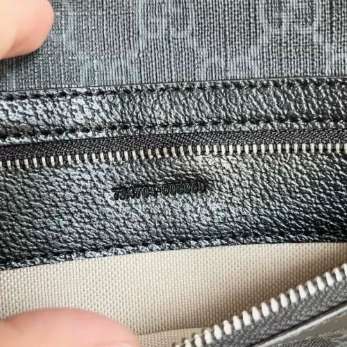 Replica Gucci AAA Quality Messenger Bags For Unisex #1382120 $85.00 USD for Wholesale