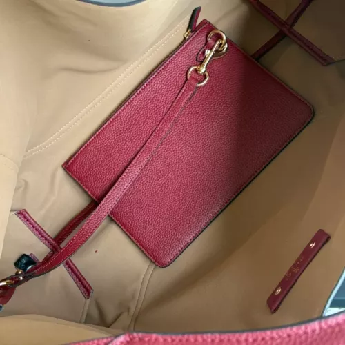 Replica Gucci AAA Quality Handbags For Women #1382154 $92.00 USD for Wholesale