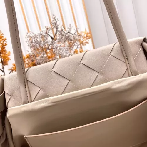 Replica Bottega Veneta BV AAA Quality Shoulder Bags For Women #1387931 $108.00 USD for Wholesale