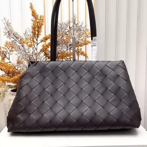 Replica Bottega Veneta BV AAA Quality Shoulder Bags For Women #1387939 $108.00 USD for Wholesale