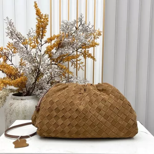 Cheap Bottega Veneta BV AAA Quality Messenger Bags For Women #1388014, $$112.00 USD On Bottega Veneta BV AAA Quality Messenger Bags