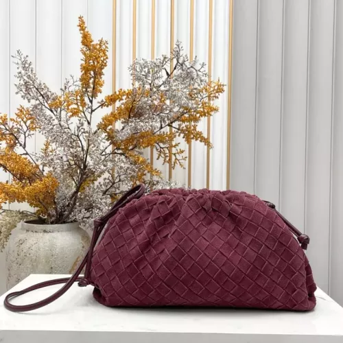 Cheap Bottega Veneta BV AAA Quality Messenger Bags For Women #1388020, $$112.00 USD On Bottega Veneta BV AAA Quality Messenger Bags