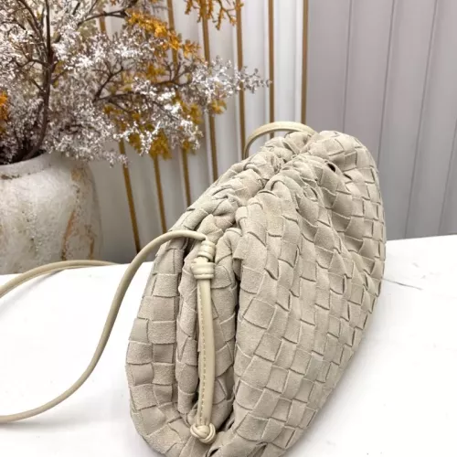 Replica Bottega Veneta BV AAA Quality Messenger Bags For Women #1388032 $112.00 USD for Wholesale