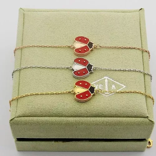 Replica Van Cleef & Arpels Bracelets For Women #1389447 $25.00 USD for Wholesale