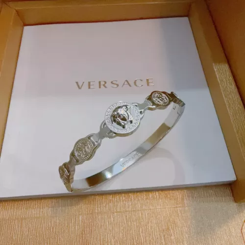 Cheap Versace Bracelets #1390106, $$42.00 USD On Versace Bracelets