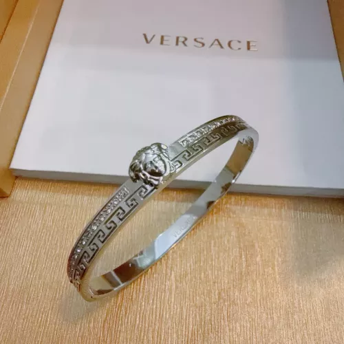 Cheap Versace Bracelets #1390107, $$42.00 USD On Versace Bracelets