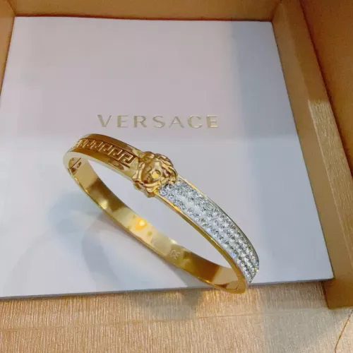 Cheap Versace Bracelets #1390109, $$42.00 USD On Versace Bracelets