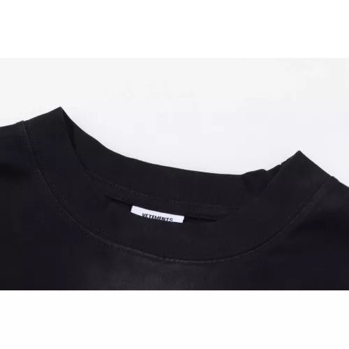 Replica VETEMENTS T-Shirts Short Sleeved For Unisex #1390221 $36.00 USD for Wholesale