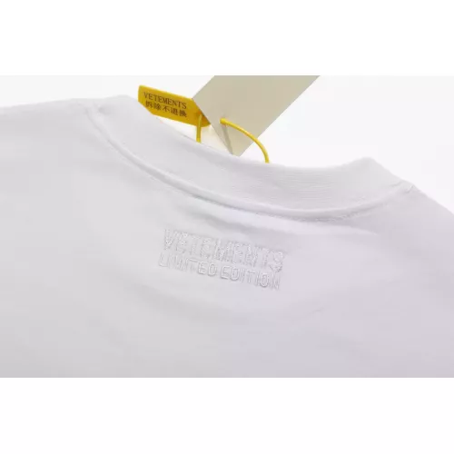 Replica VETEMENTS T-Shirts Short Sleeved For Unisex #1390272 $36.00 USD for Wholesale