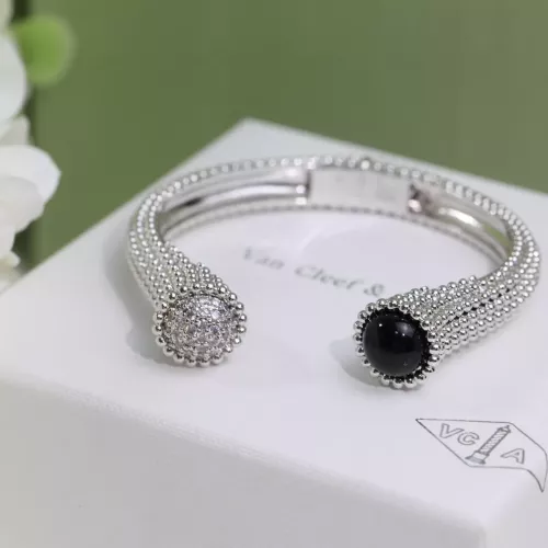 Cheap Van Cleef &amp; Arpels Bracelets For Women #1390410, $$39.00 USD On Van Cleef &amp; Arpels Bracelets